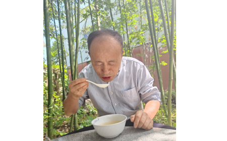 2025 健康飲食趨勢：天然食材成主流，隨州葛根粉走進老年人餐桌