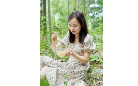 為何99%漂亮女性每天都在喝一杯有機(jī)野生葛根粉？